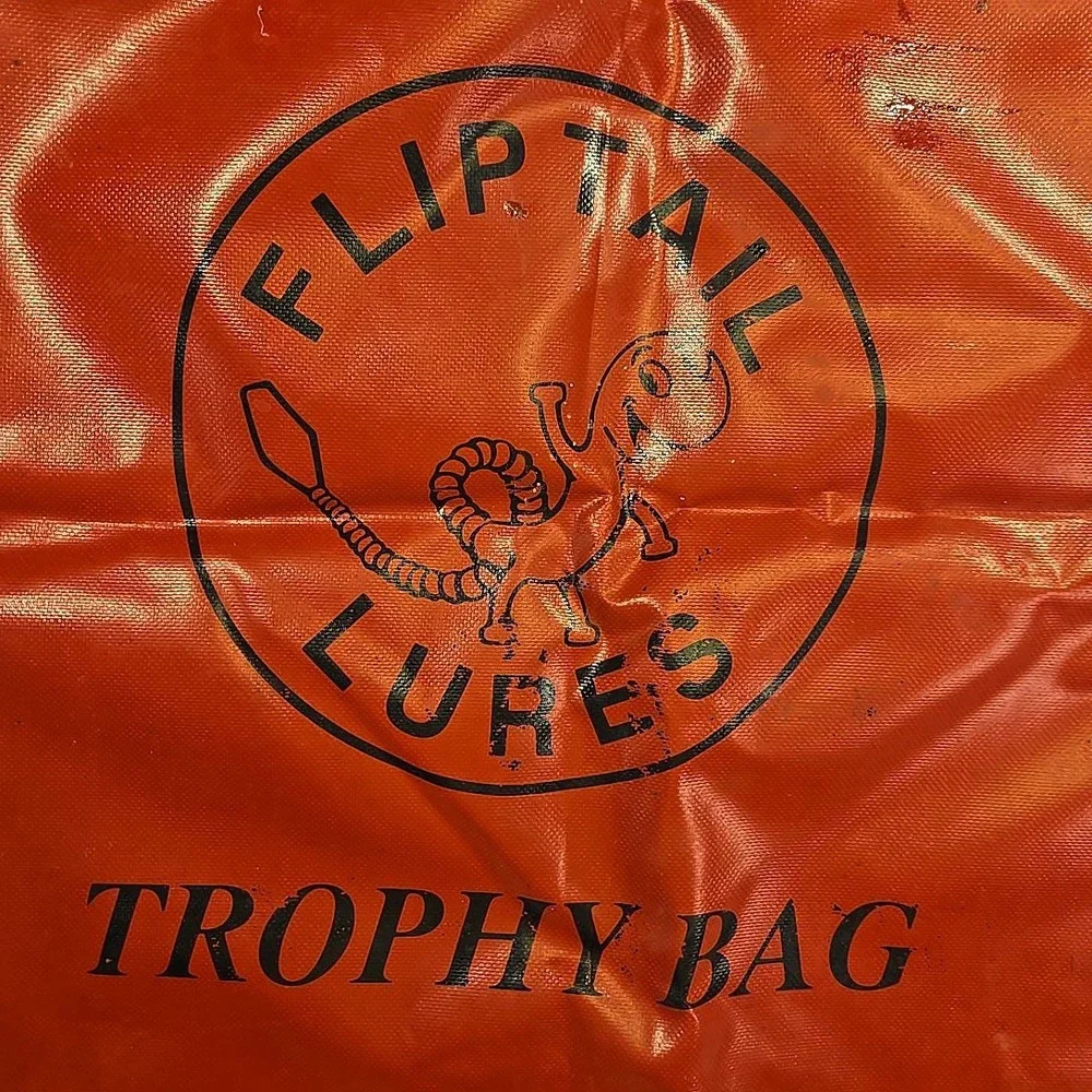 VTG Flip Tail Lures Trophy Bag Red Vinyl Fishing Stringer Sack 21x26.5